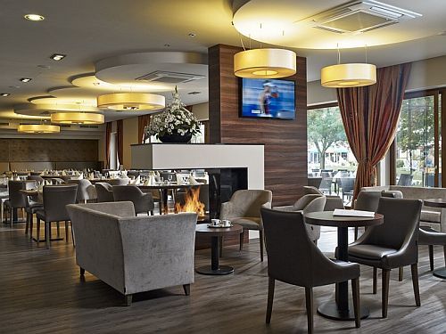 Restaurant of Barack Thermal Hotel in Tiszakecske in exclusive atmosphere