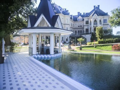 Borostyan Spa and Wellness Hotel's thermal pool