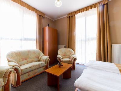 Hotel room with half board  in Hotel Aqua in Kistelek